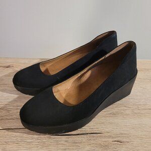 Vionic Sereno wedge pumps in black nubuck leather SZ 7